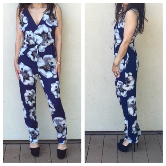 Stunning jumpsuit - Picture 3 of 4