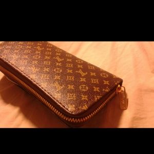 Vuitton inspired wallet