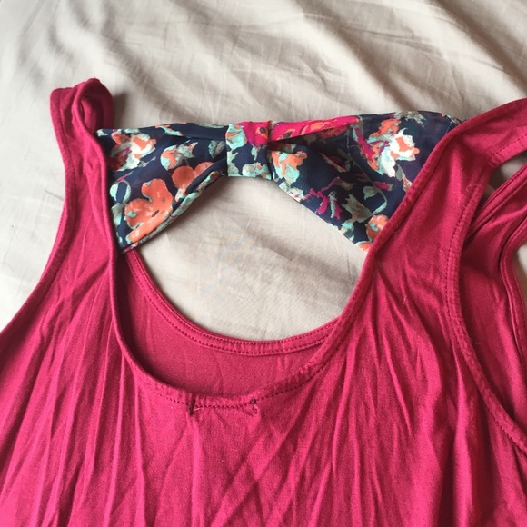 Rue21 Red Tank Top w/ Bow - Picture 2 of 3