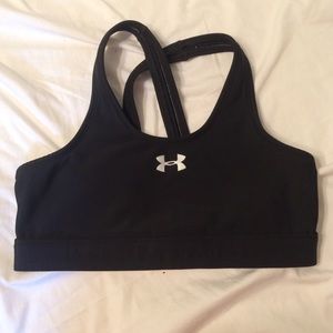 Under Armour Keyhole Sports Bra