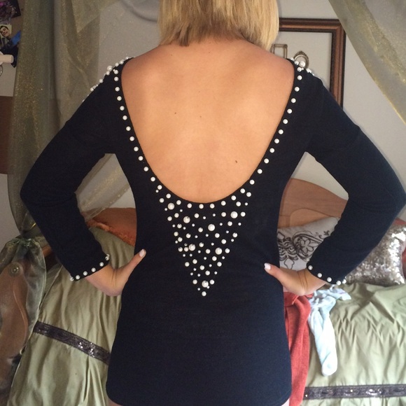 SOLD ON MERC. Black Sweater - Picture 2 of 2