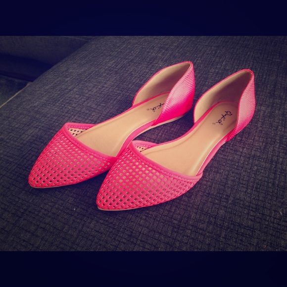 Wet seal flats size 6.5