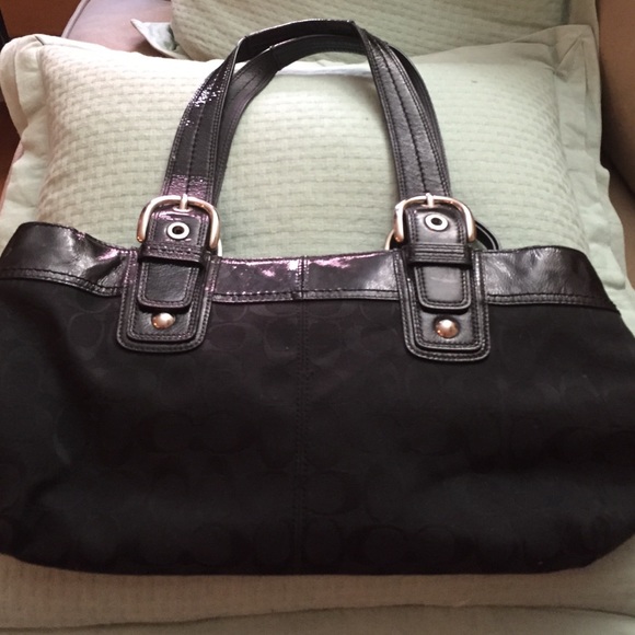 Coach- Lg Black Baguette Bag (LIKE NEW EXTERIOR) - Picture 2 of 4