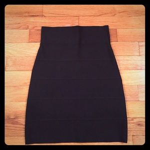 BCBG power skirt