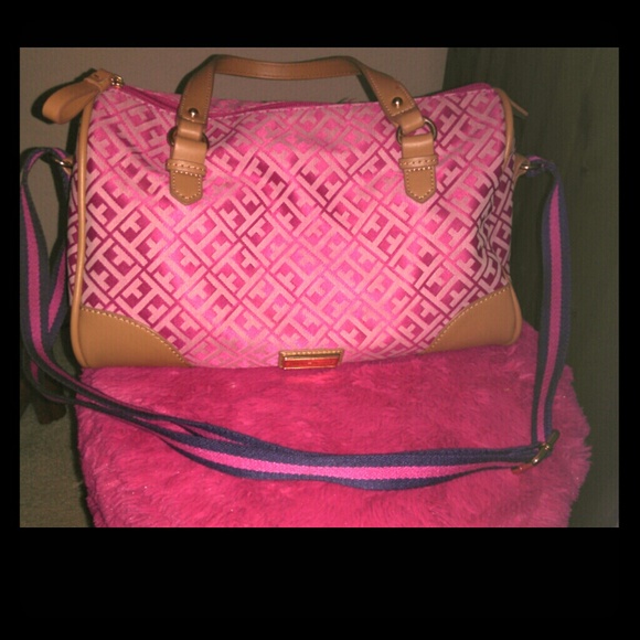 Tommy hilfiger medium duffle tote crossbody bag