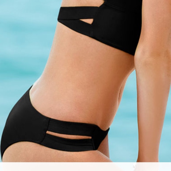 Victoria's Secret bikini bottom Medium - Picture 1 of 4