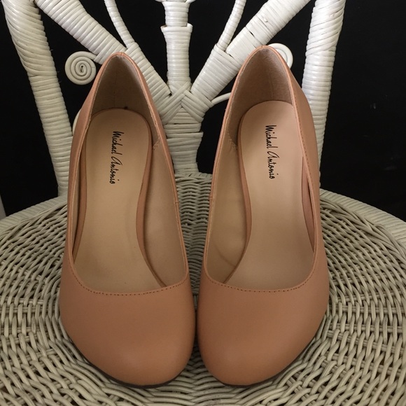 Michael Antonio nude heels 7