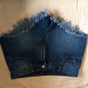 Distressed high waisted shorts