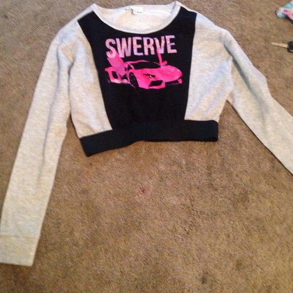 Nikki Minaj half shirt medium