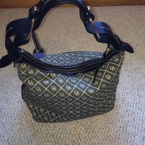 Authentic Dooney & Bourke purse NWOT!