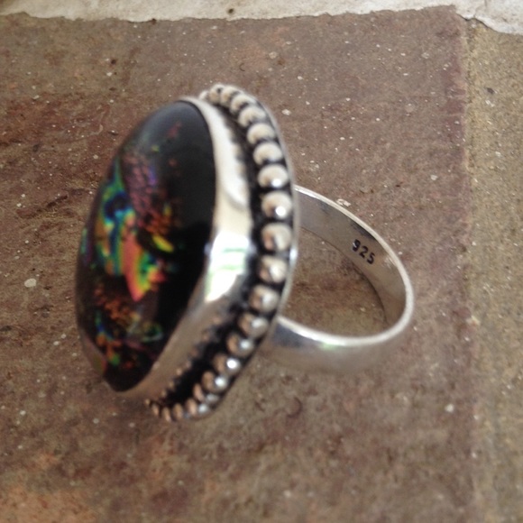 Dichroic Glass Ring. - Picture 2 of 3