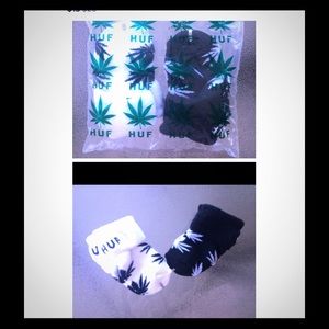 4 pairs HUF socks BUNDLE