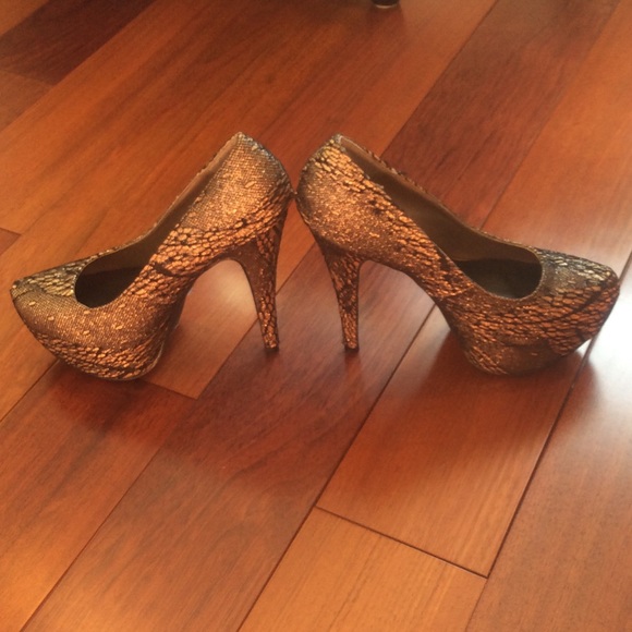 Fancy Shoes. - Picture 2 of 4