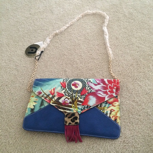 Nila Anthony Clutch & Crossbody Bag
