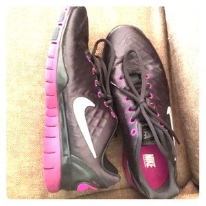 Like new Nike free TR fit athletic shoes