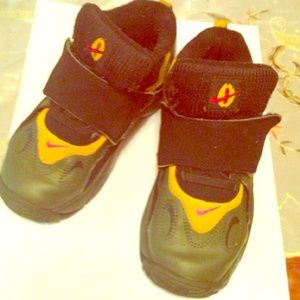 Nike diamond surf size. 10C KIDS