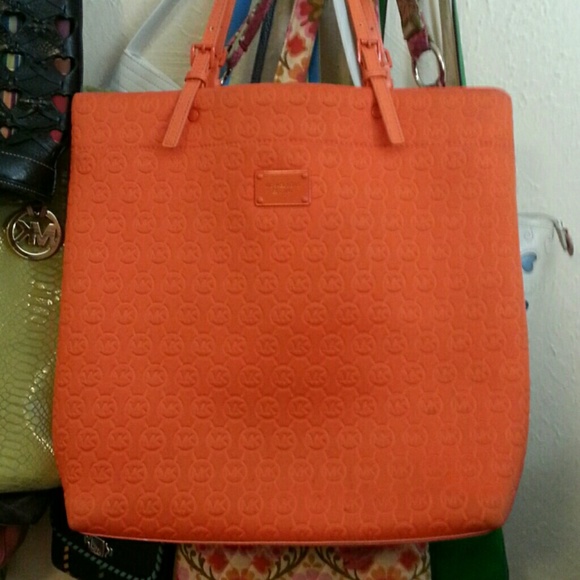 SOLD ON EBAY--Michael Kors neoprene tote