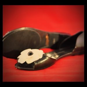 😍New Listing!😍 Chinese Laundry Jelly Flats!