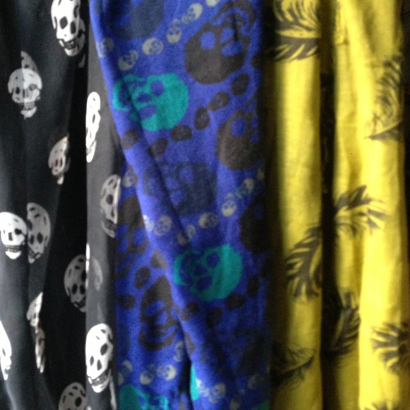 ******SOLD******Bundle of Scarves!