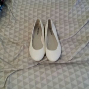 White flats