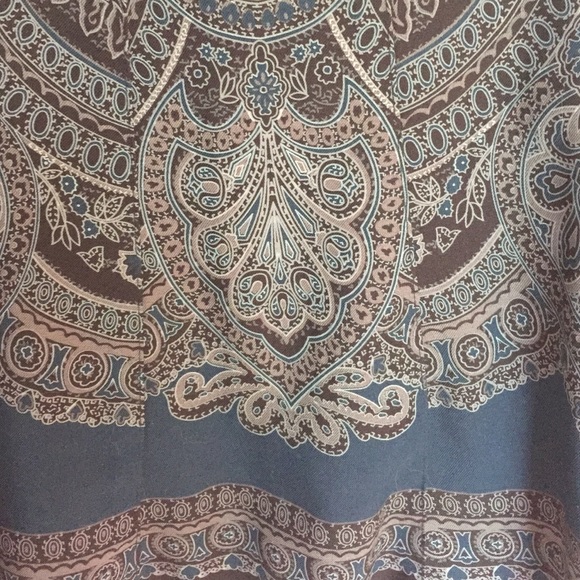 Ann Taylor Petites skirt - Picture 3 of 4