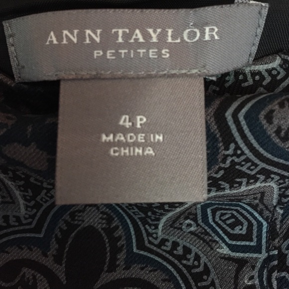 Ann Taylor Petites skirt - Picture 4 of 4