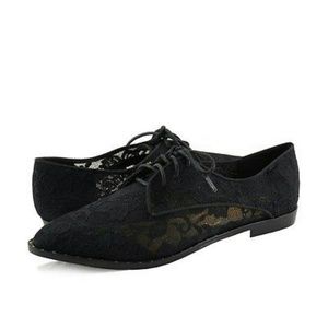 SHOE CULT OXFORDS.