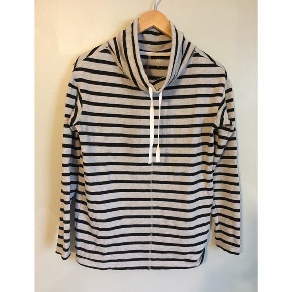 LOFT Tops - LOFT sweatshirt