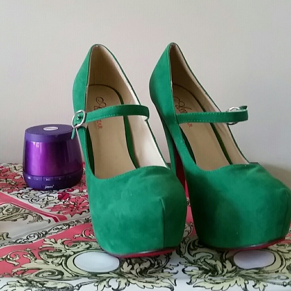 High heels - Picture 2 of 4