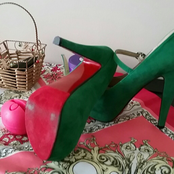 High heels - Picture 4 of 4