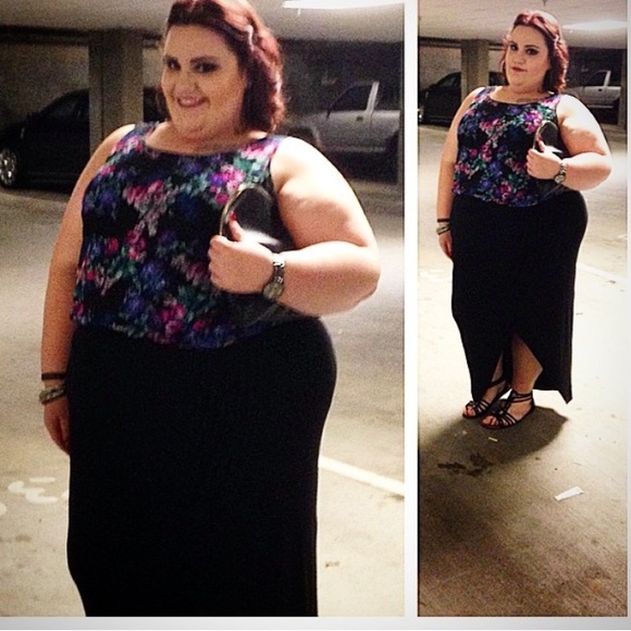 Torrid hi-lo floral top 3x