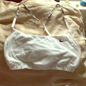 💥MAKE AN OFFER💥Nike sports bra!