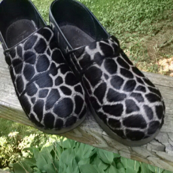 Giraffe Dansko