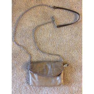 Hobo tan 'Daria' crossbody