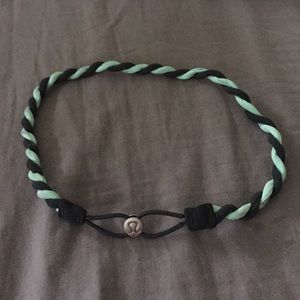 Lululemon twisted headband