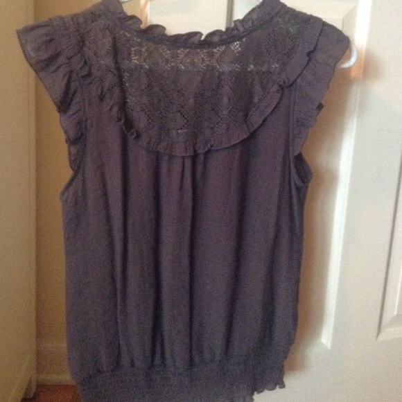 Grey tank with crochet around the top - Picture 2 of 2