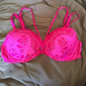 VS Strappy Very Sexy Push-up Bra