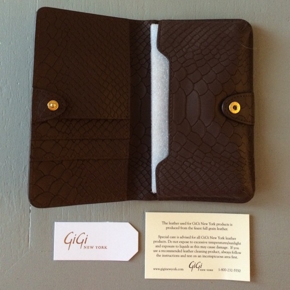 GiGI New York wallet