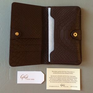 GiGI New York wallet