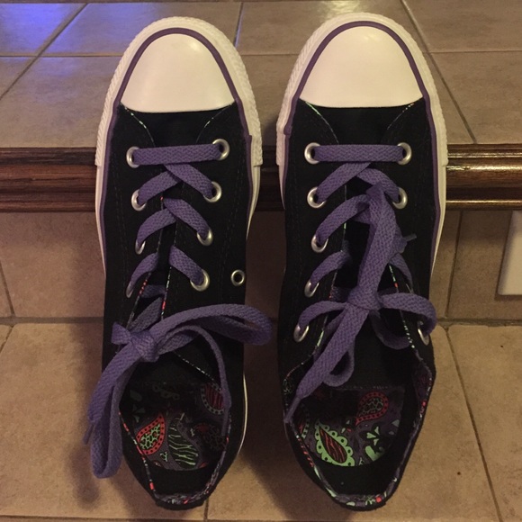 CONVERSE SNEAKERS