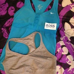 Sports top and 2 sports bra