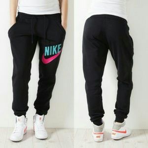 ISO sweatpants that are tight at the bottom!