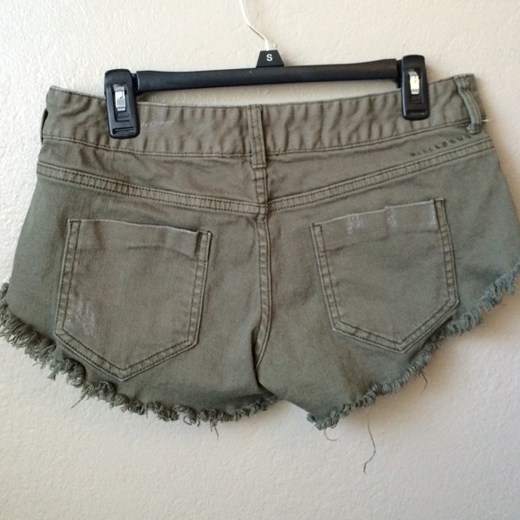 Billabong shorts - Picture 2 of 4