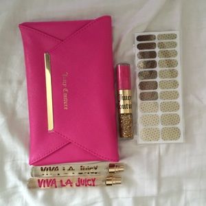 🚨ACCEPTING OFFERS! Juicy Couture Small Clutch Bag