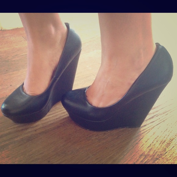 Forever 21 Black Platform Wedges!