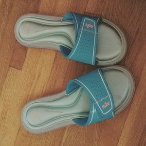 Baby blue nike sandals