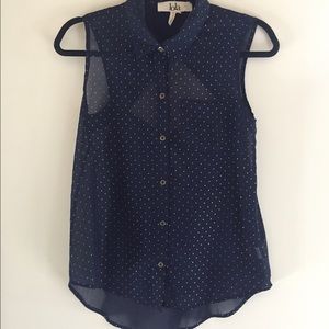 LOLA Sleeveless Chiffon shirt