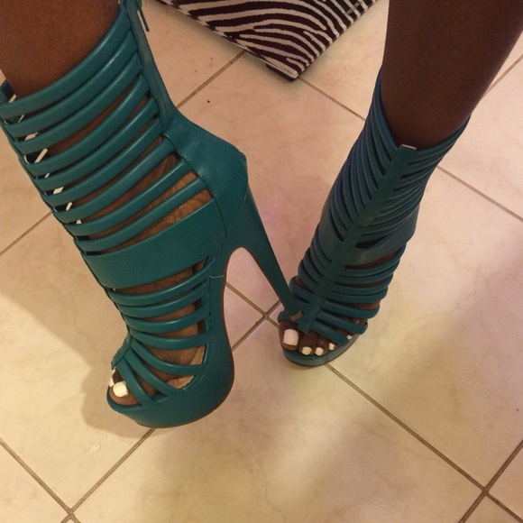 Teal strapped heels