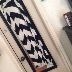 black & white stripped maxi skirt 💗✨