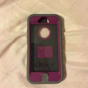 iPhone 5/5S otter box defender case
